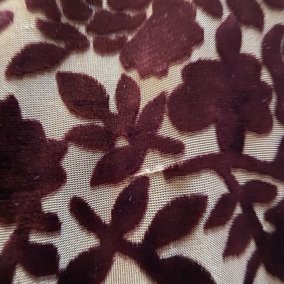 Beautiful fashion piece, no rage no stains, great winter holiday party dress. - Picture 6 of 6